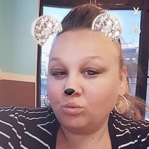 Meet your Posher, Shelly